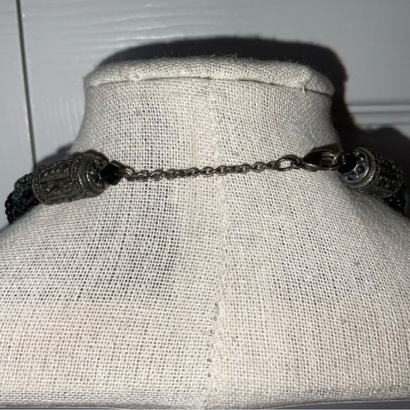 GOTH BLACK PURPLE BLUE IRIDESCENT MULTISTRAND BEADED PENDANT NECKLACE 9” - Picture 8 of 10